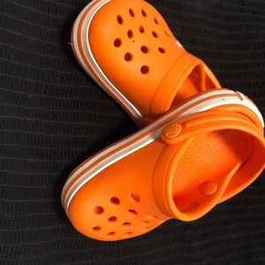 Toddler crocs